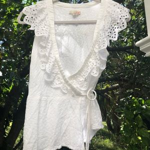 Beautiful lace detail blouse